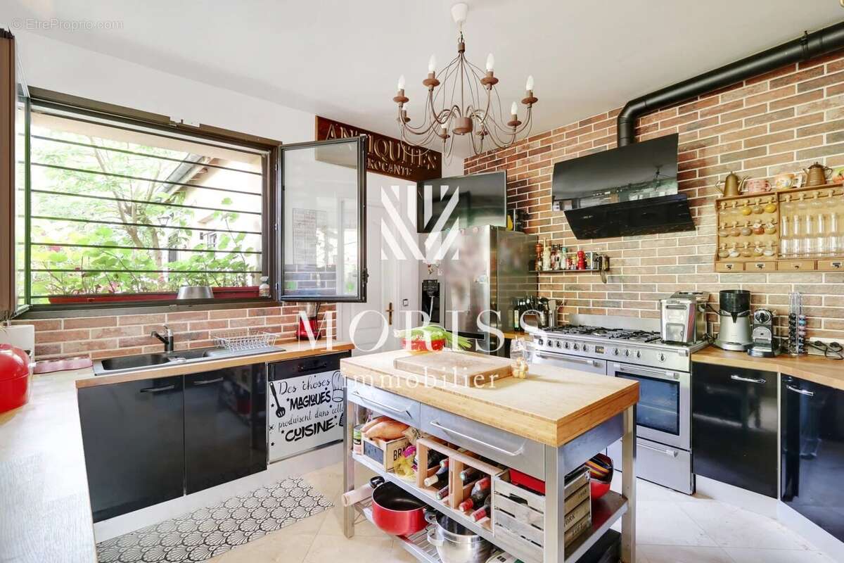 Maison à NEUILLY-PLAISANCE