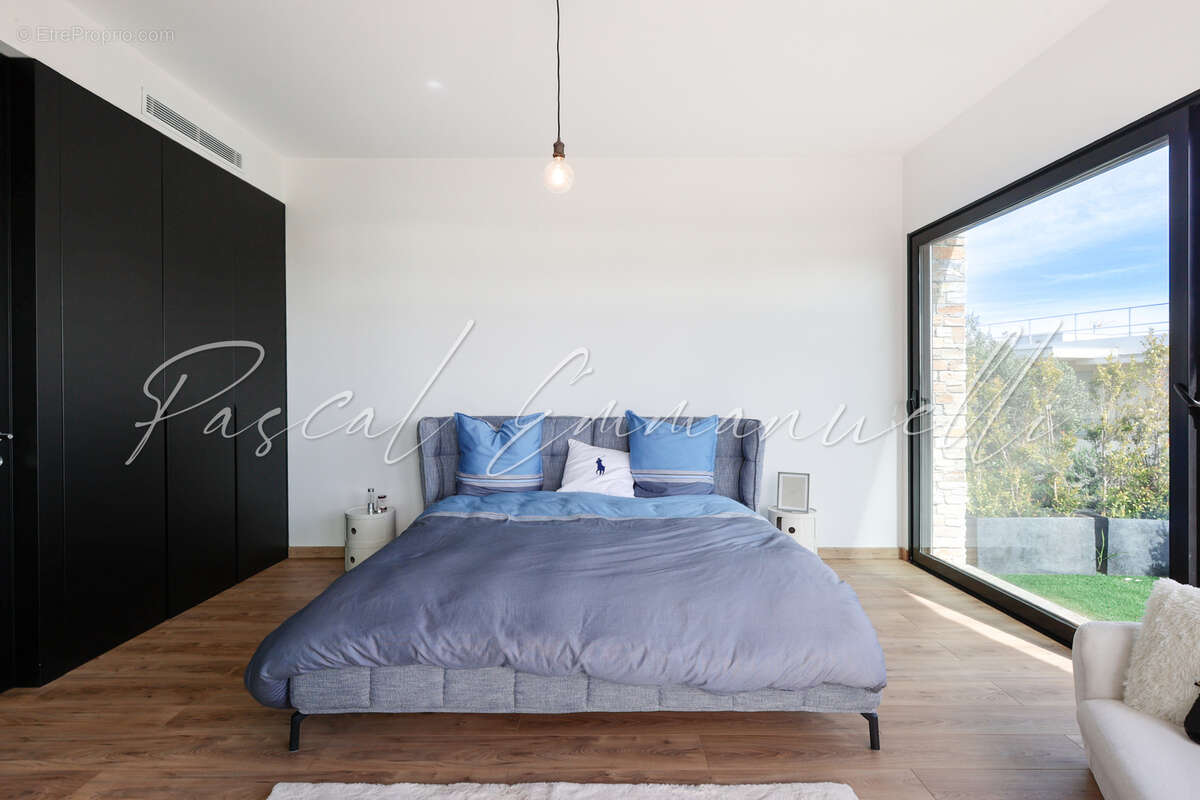 Appartement à VILLENEUVE-LOUBET