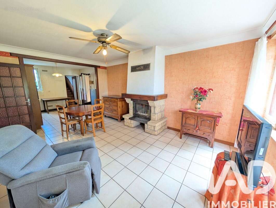 Maison 128 m² à Persac  - photo 8