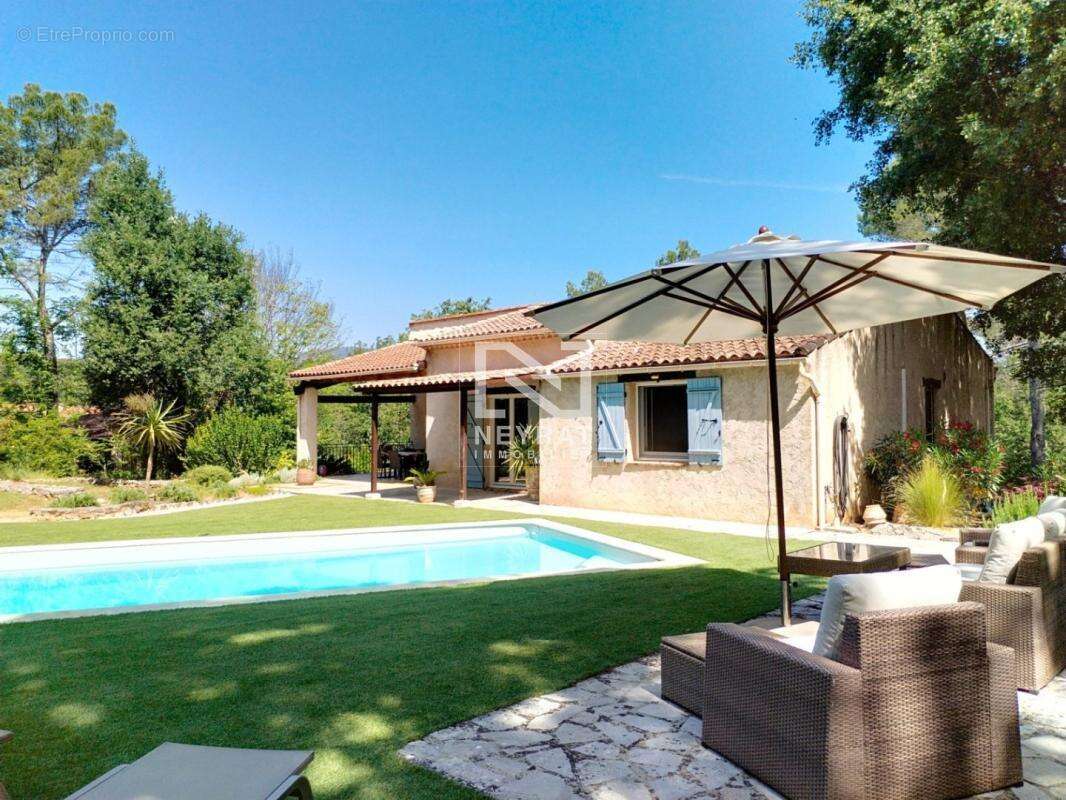 A fayence - villa  avec  dependances - piscine et grand jardin - photo 21