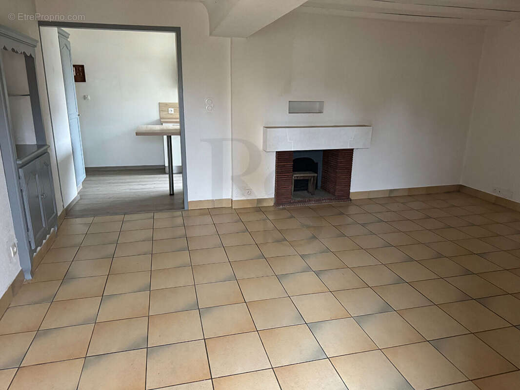 Maison à SAINT-BOMER-LES-FORGES