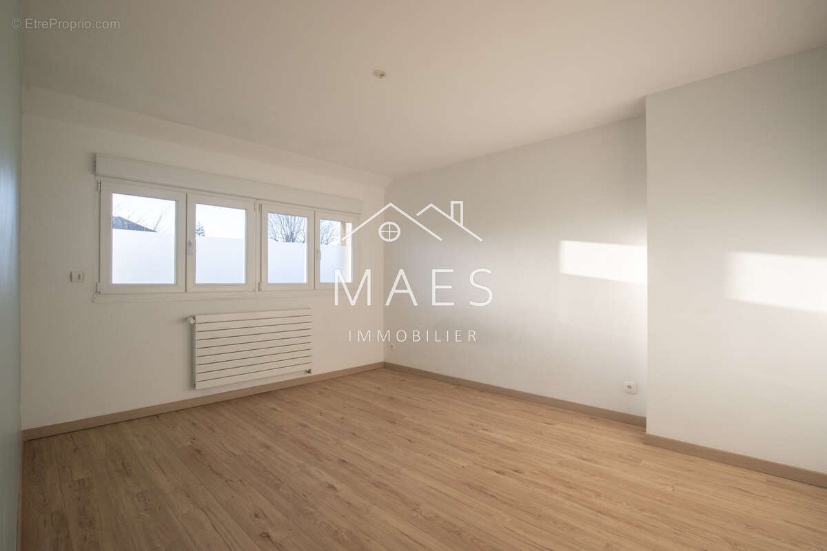 Maison à WAMBRECHIES