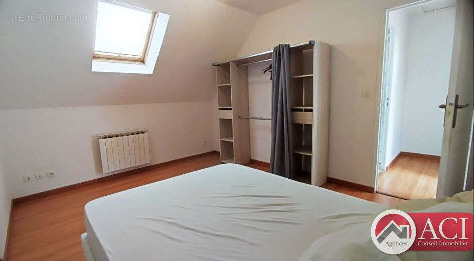 Maison à SAINTE-GENEVIEVE