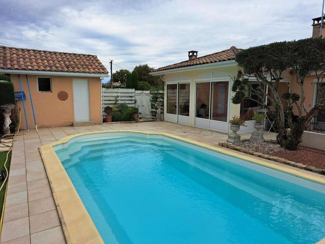 Photo 2 - Maison à ROQUEFORT