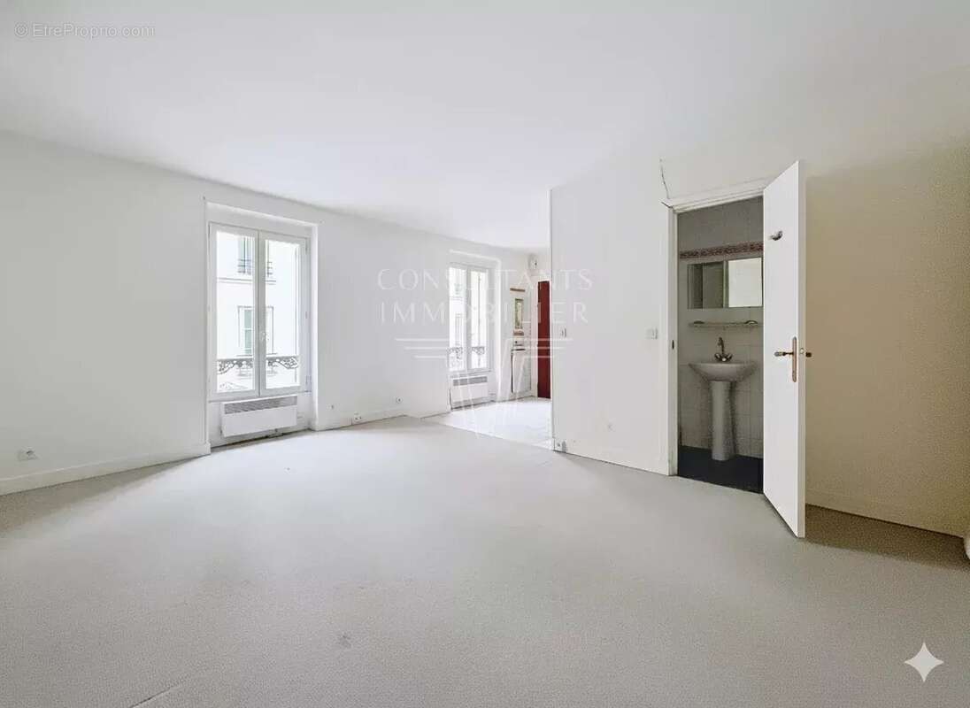 Appartement à PARIS-7E