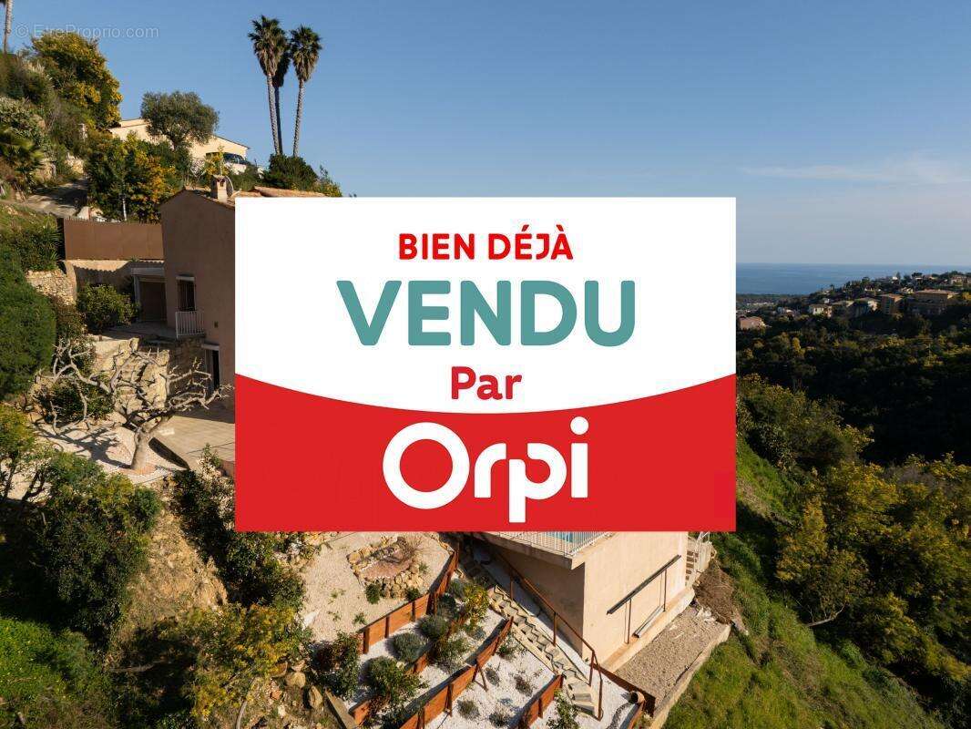 Maison à MANDELIEU-LA-NAPOULE