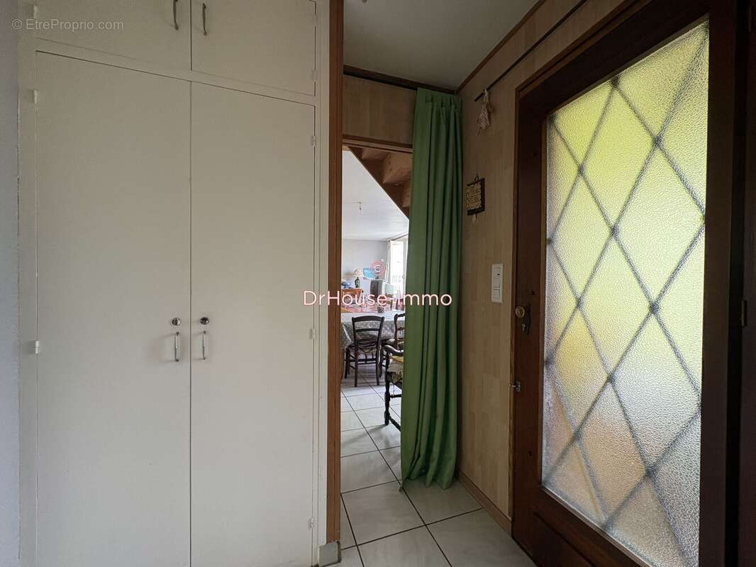 Maison 100 m² à Dampierre-En-Burly  - photo 5
