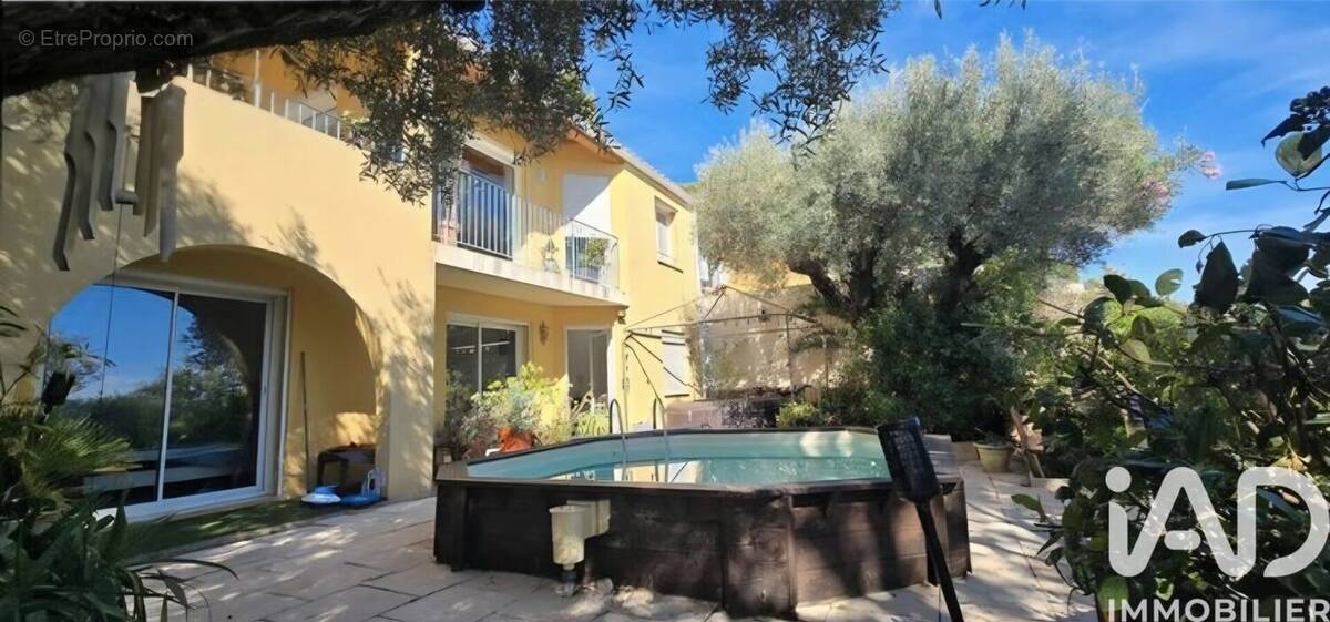 Photo 1 - Maison à LA FARLEDE