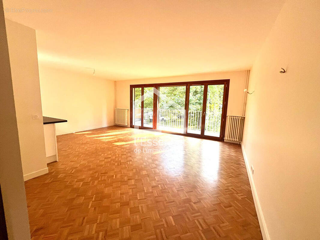 Appartement à MAISONS-LAFFITTE