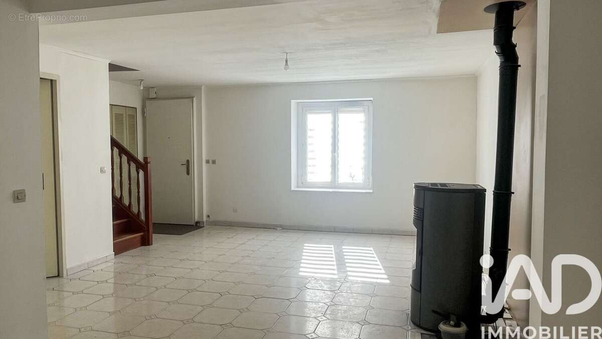 Photo 2 - Maison à VILLIERS-LE-BEL