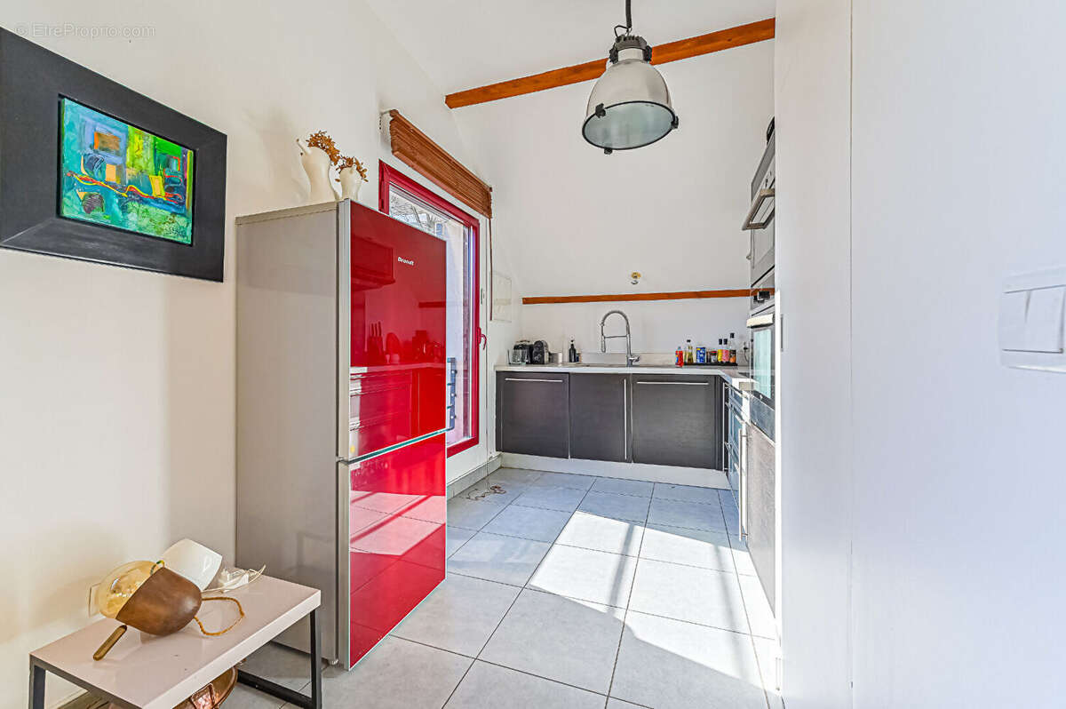 Appartement à PARIS-19E
