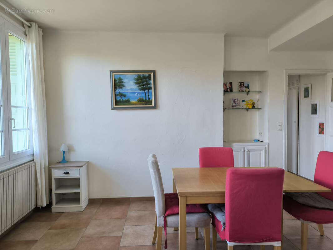 Appartement à FREJUS