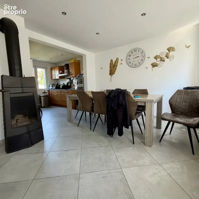 Maison 6 pièces de 115m2 - photo 2