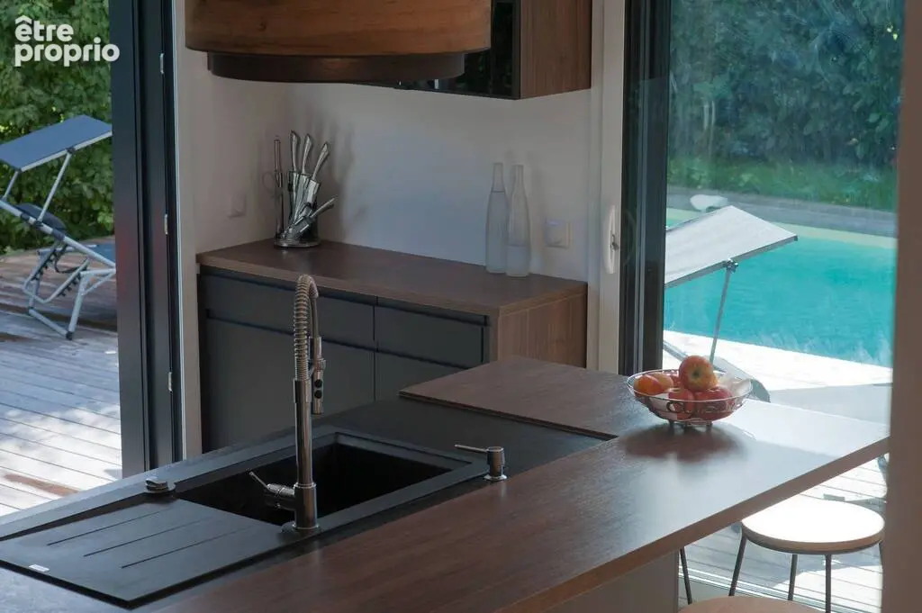 Agence immobiliere laforet - annecy-le-vieux - villa neuve 122,90m² - terrain 591m² - 4 chambres - piscine - garage 21,92m² - re - photo 7