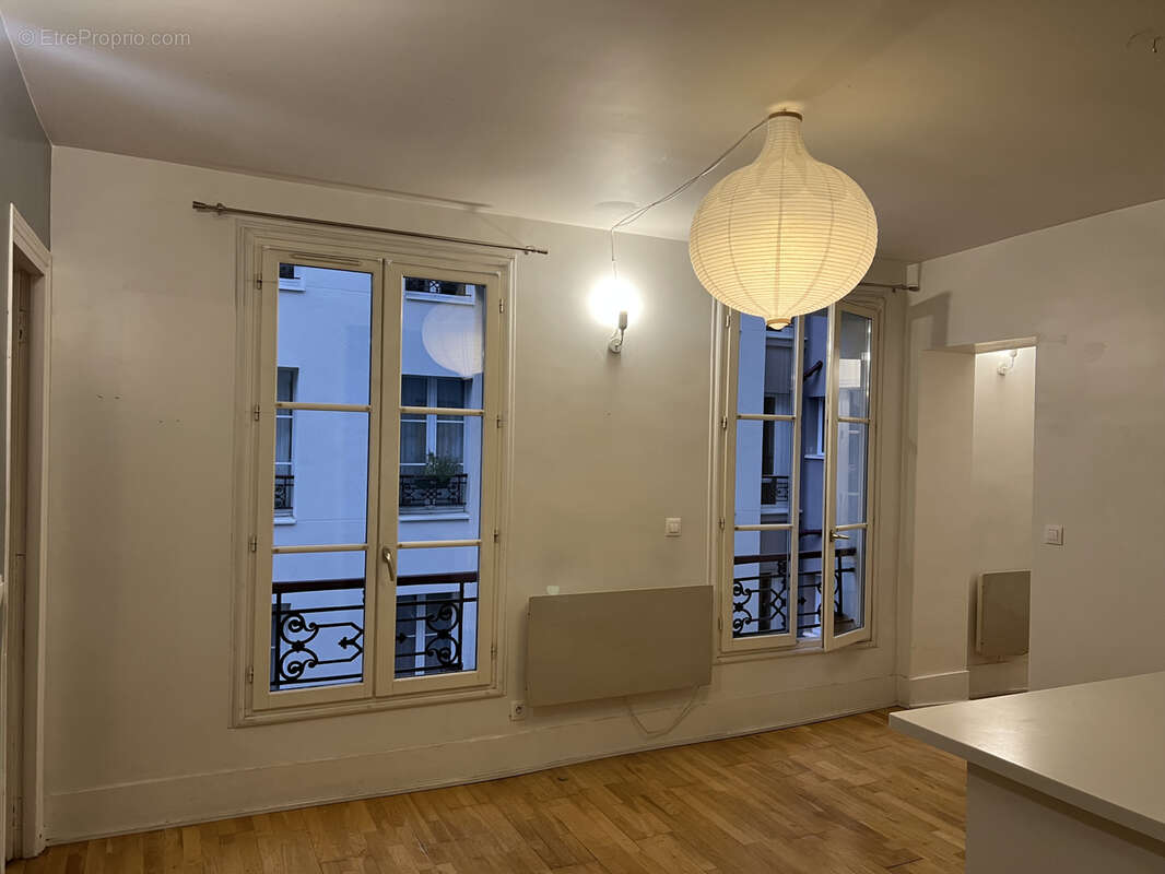 Appartement à PARIS-7E