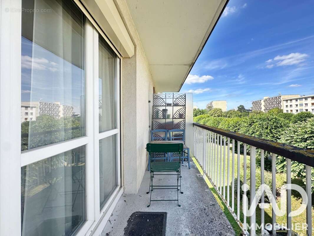 Appartement 84 m² à Plaisir  - photo 4
