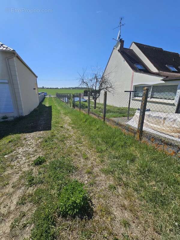 Terrain à CORQUILLEROY