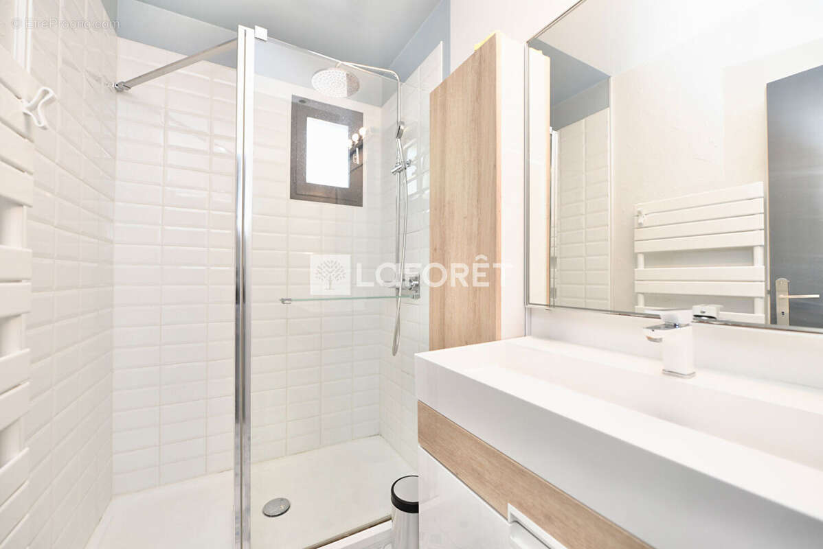 Villa de 7 pièces de 217 m²  avec piscine chauffée et dépendance L'Union - photo 12