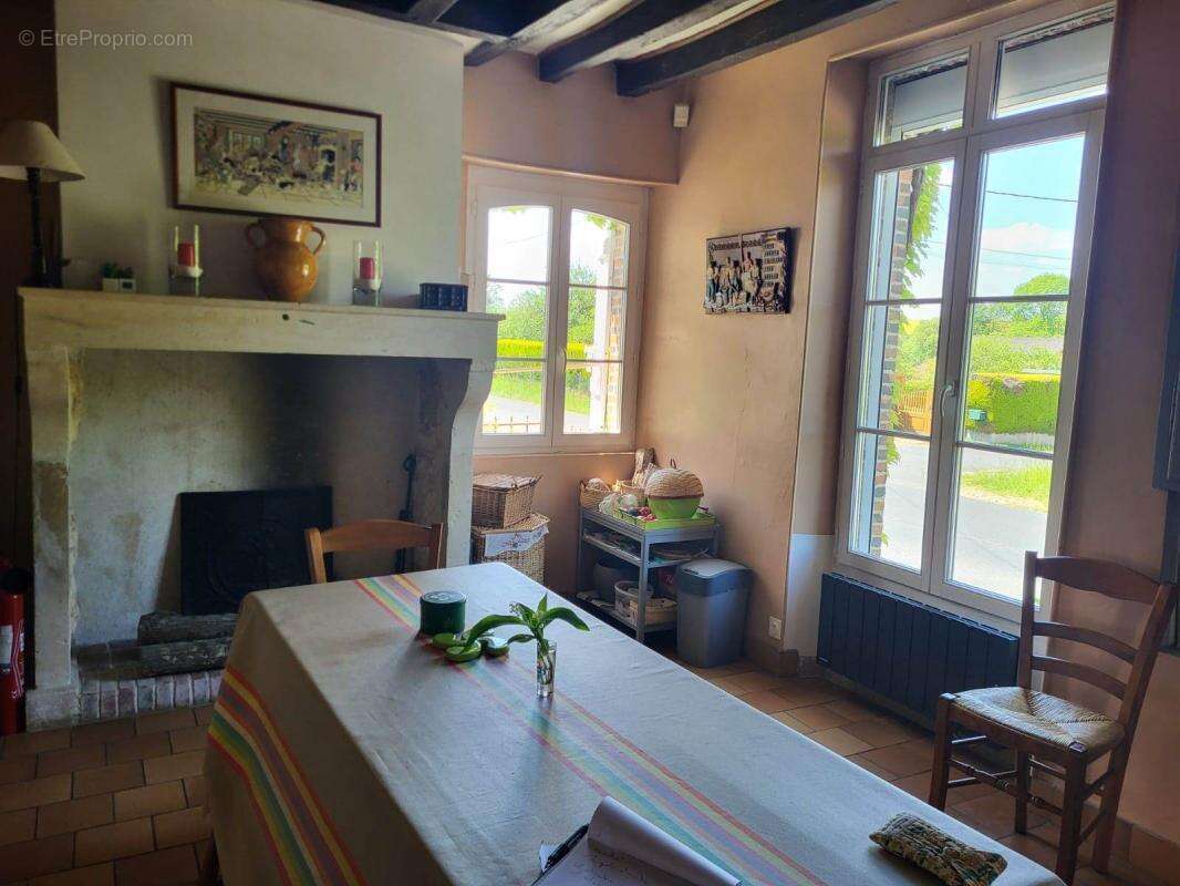 Maison à SARGE-SUR-BRAYE