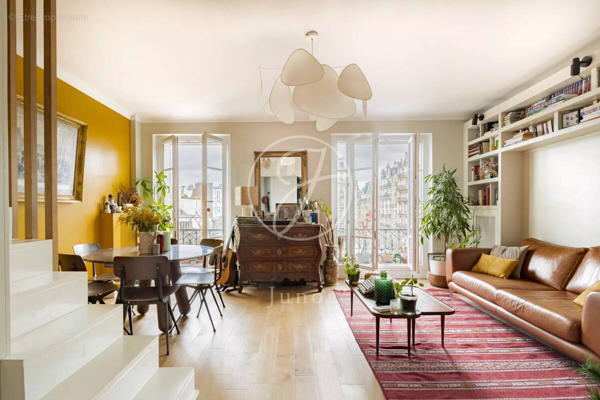 Appartement à PARIS-15E