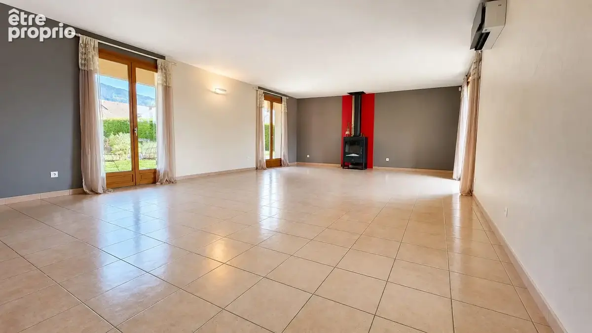 Maison 7 pièces 190 m² à vendre à Lully (74890) - photo 2