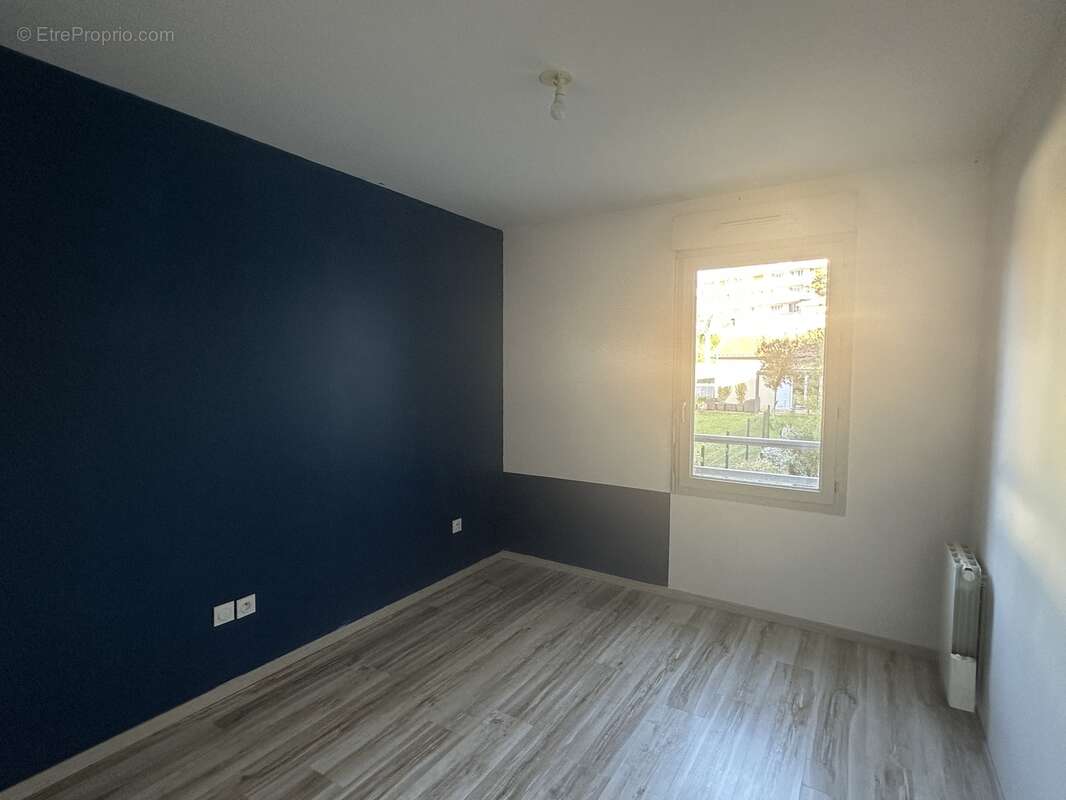 Appartement à SAINT-GENIS-LAVAL