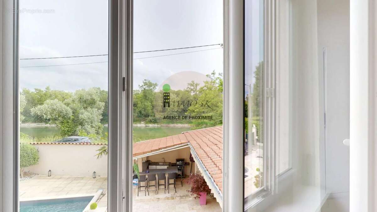 Maison à MIRIBEL