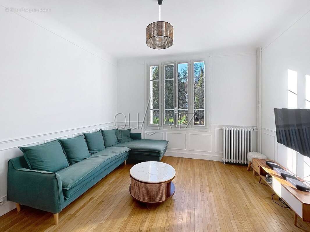 Belle meulière familiale en centre ville - photo 5