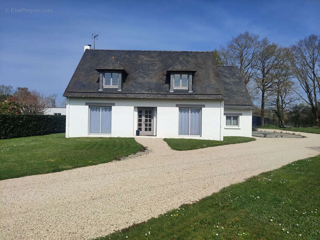 Maison à SAINTE-ANNE-SUR-BRIVET