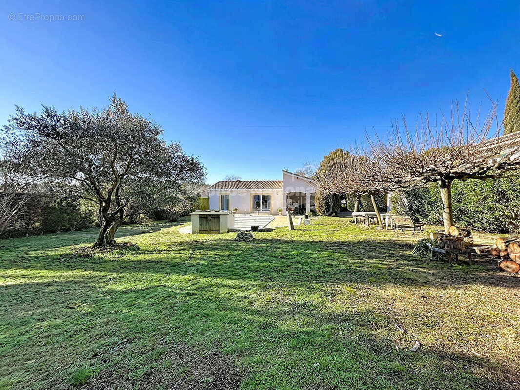 Maison à SUSSARGUES