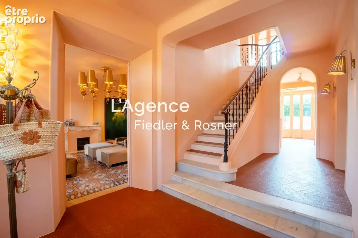 Ref 671 : saint-tropez centre - bastide entierement rénovée - photo 6