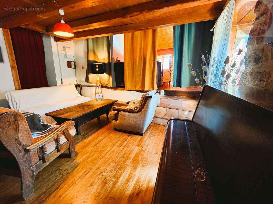 Maison à LES BONDONS