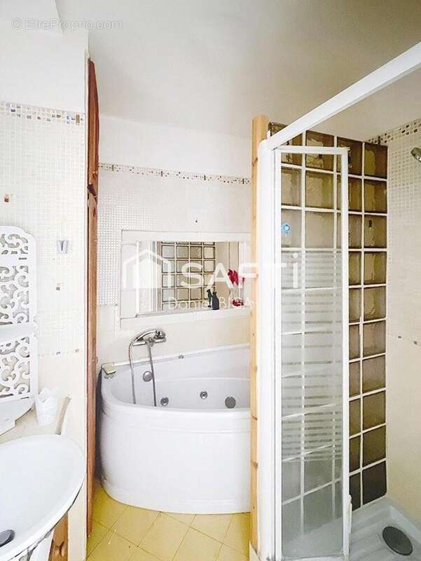 Photo 6 - Appartement à MARSEILLE-5E