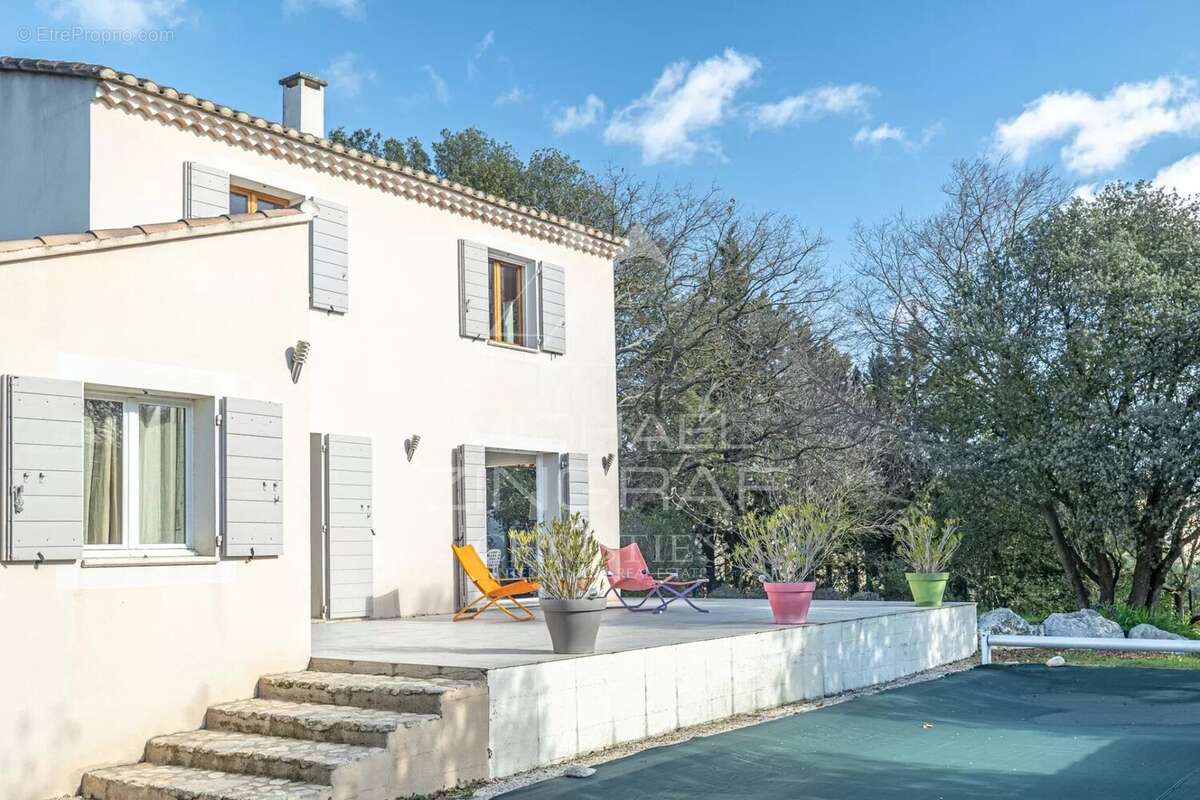 Maison à CABRIERES-D'AVIGNON