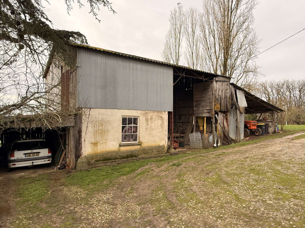 Maison à MONTIGNAC-DE-LAUZUN