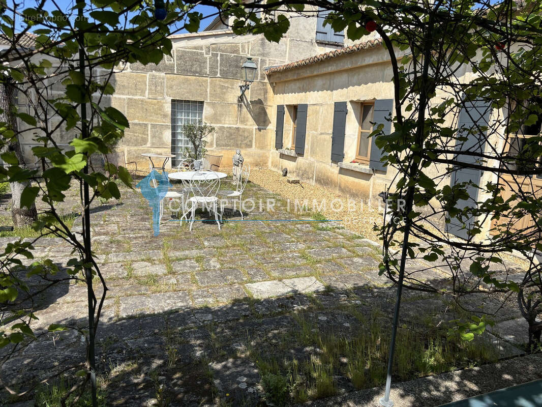 Maison à CASTILLON-DU-GARD