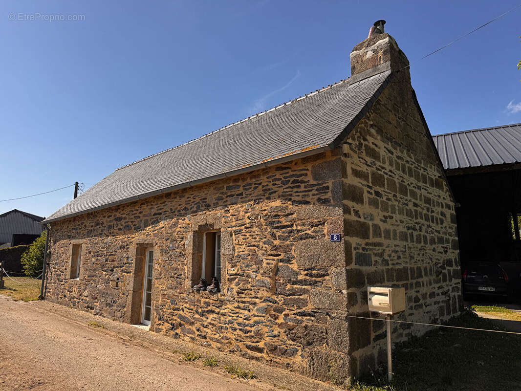 Maison à LANDREVARZEC