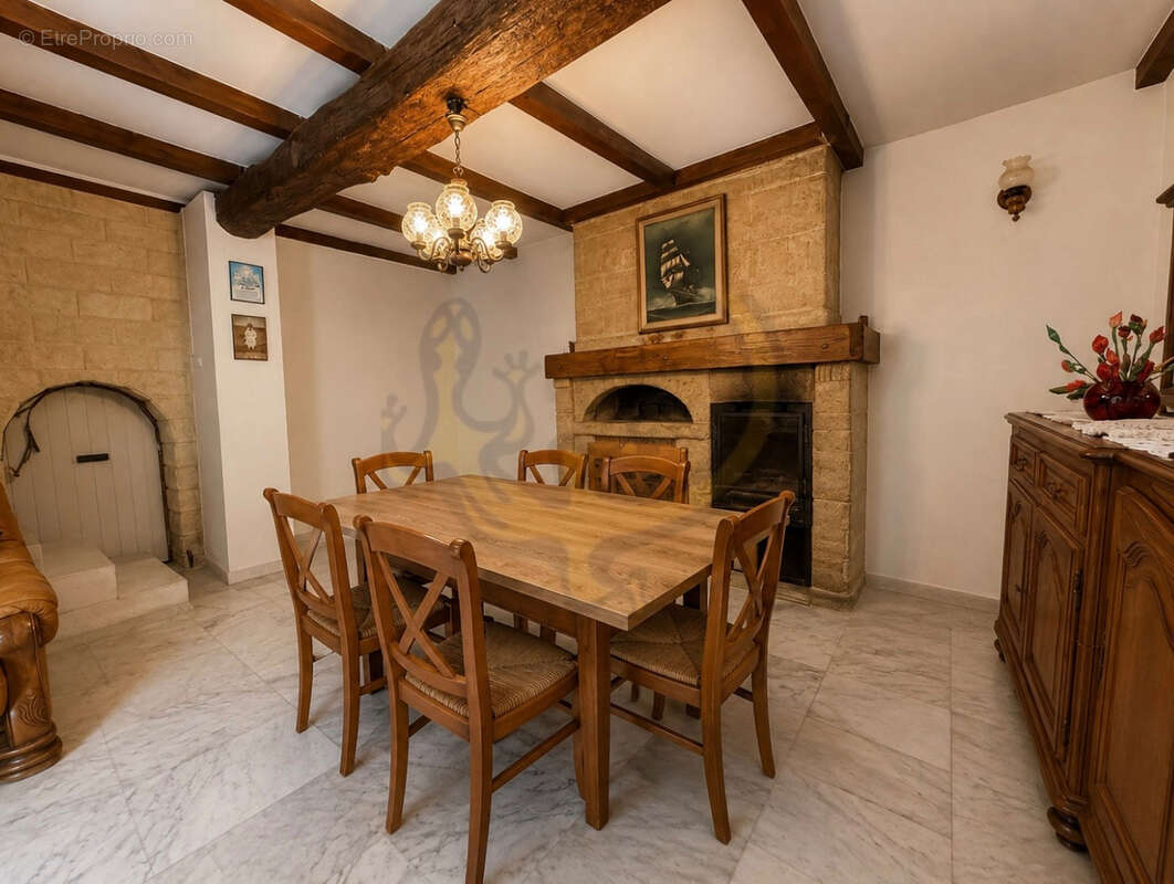Maison à VILLERS-COTTERETS