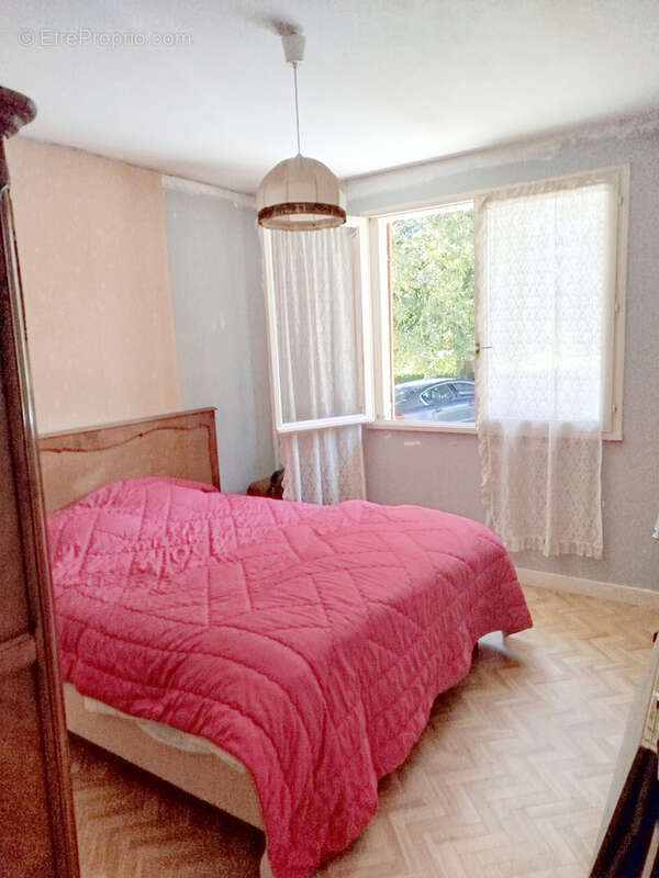 Maison à MONTREVEL-EN-BRESSE