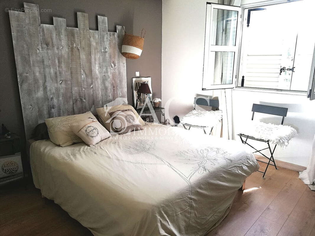 Appartement à LES TROIS-ILETS