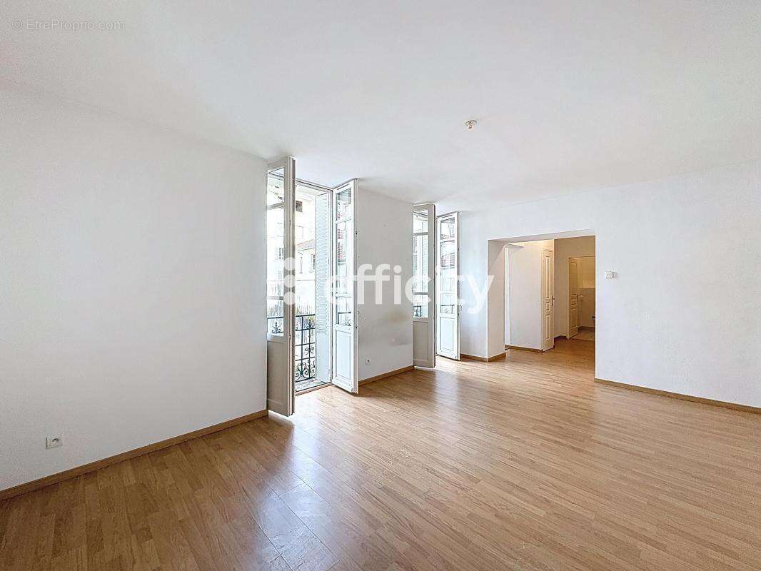 Appartement à VICHY