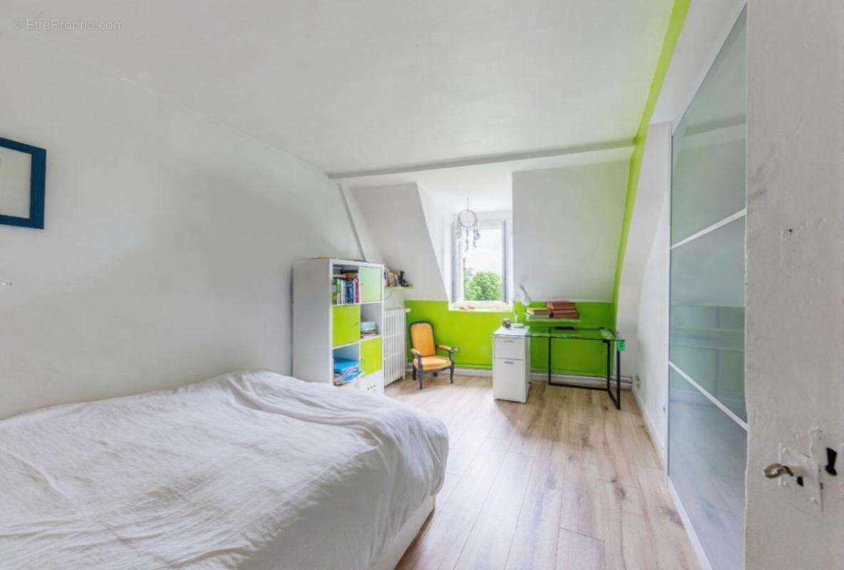 Maison 8 pièces de 235 m² habitables avec jardin et garage à vendre à Triel sur Seine (78) - photo 11