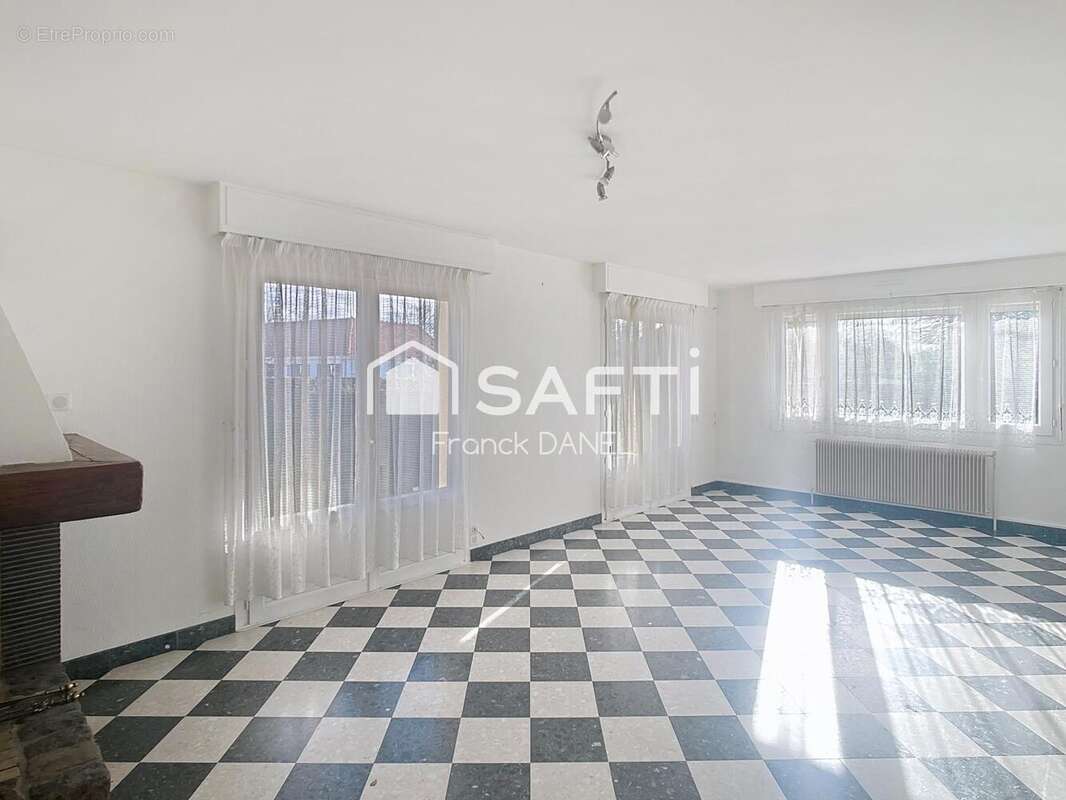 Photo 3 - Maison à GROFFLIERS
