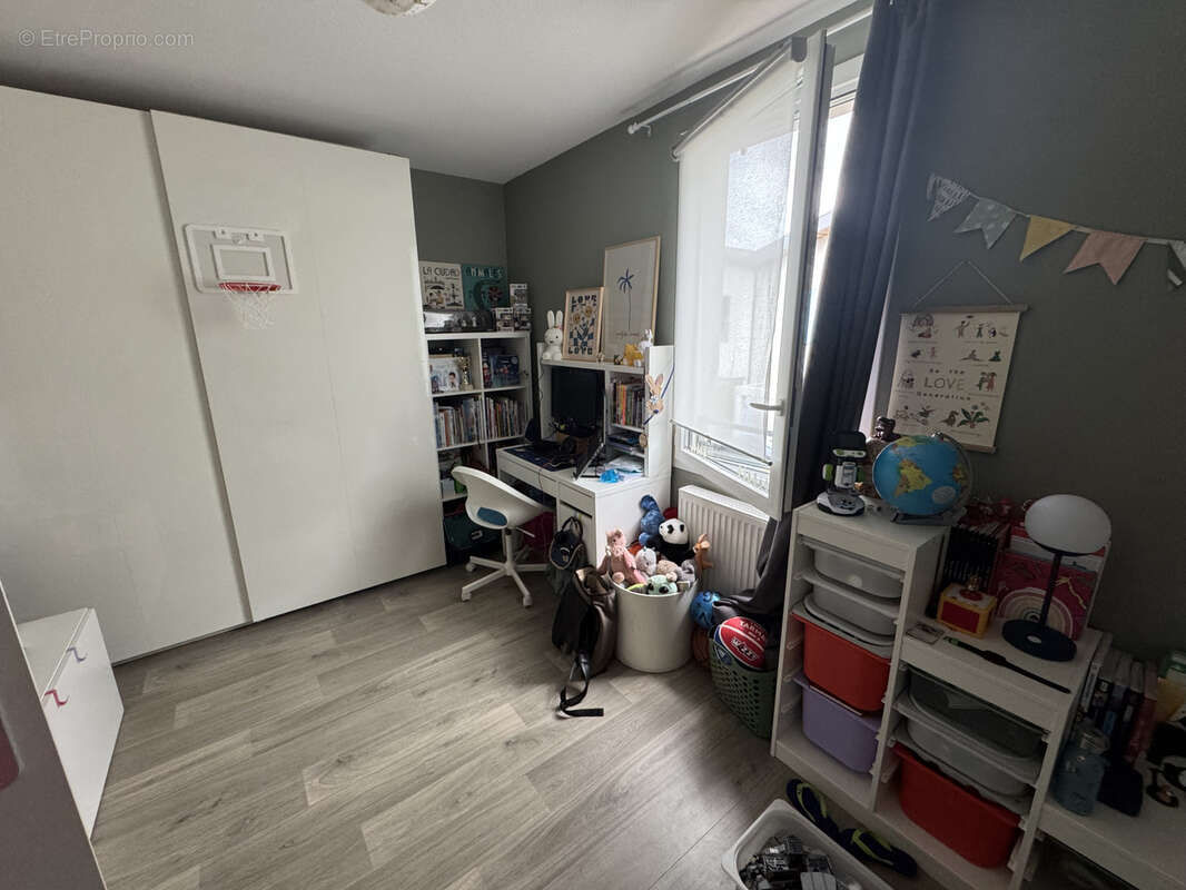 Appartement à PAREMPUYRE