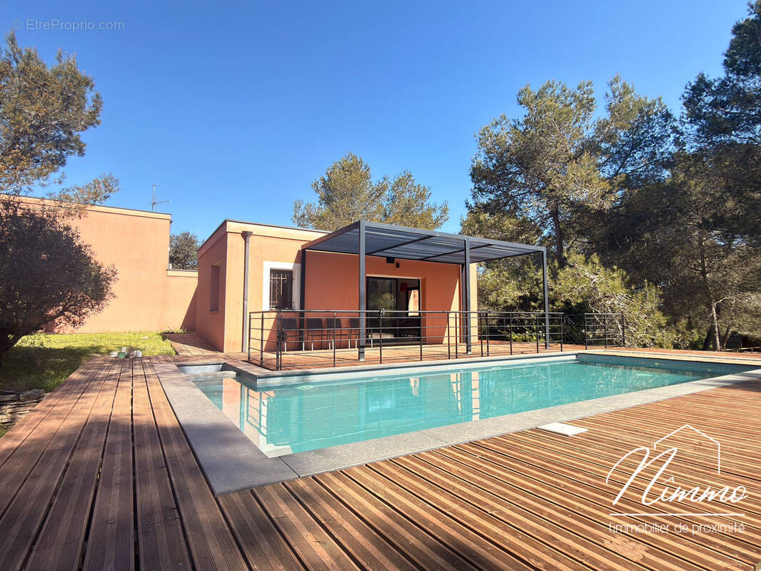 Maison à NIMES