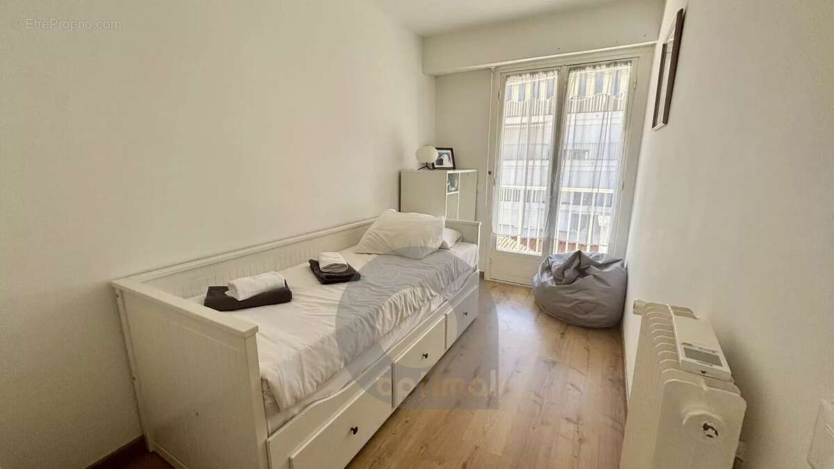 Appartement à ROQUEBRUNE-CAP-MARTIN