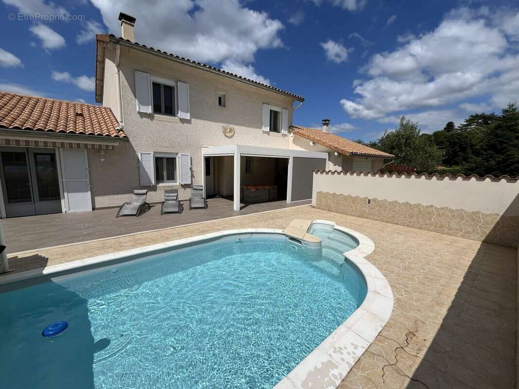 Maison 147 m² à Moras-En-Valloire  - photo 7