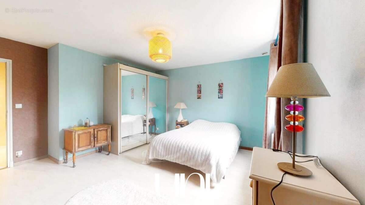 Maison à MEZIDON-CANON