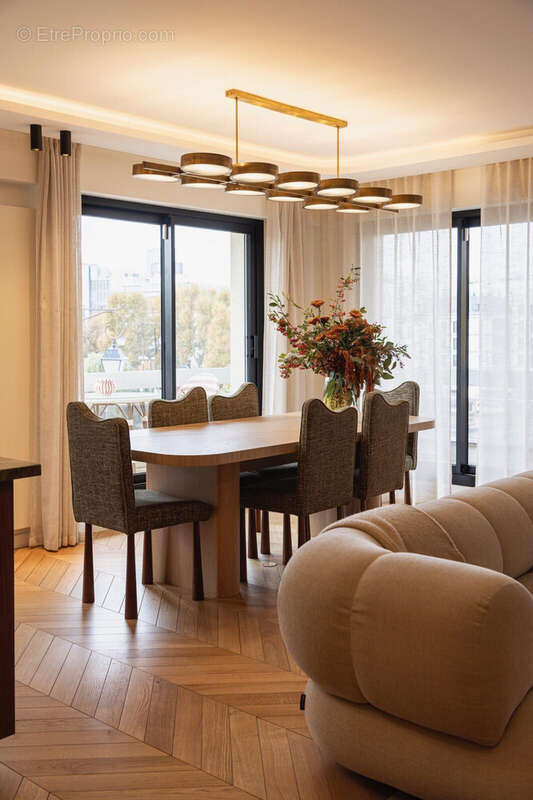 Appartement à NEUILLY-SUR-SEINE
