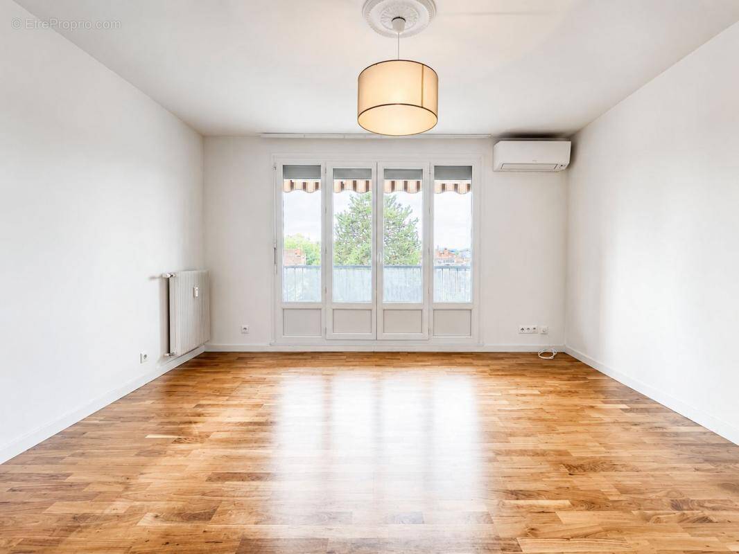 Appartement à FONTAINE-LES-DIJON